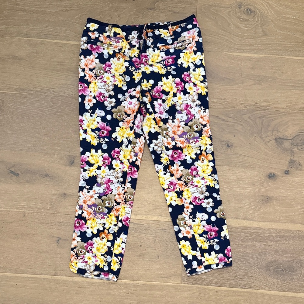 Anthropologie Cartonnier Navy Floral-Accent Capris